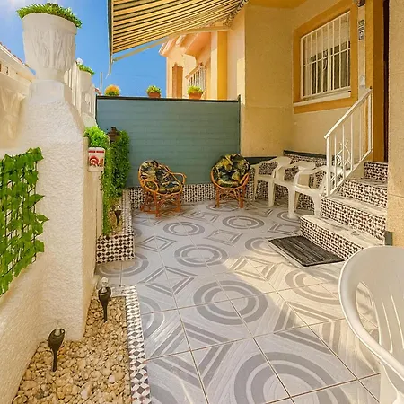 Apartamento Three Bedroom Cozy In