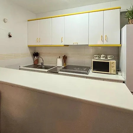 Apartamento Three Bedroom Cozy In
